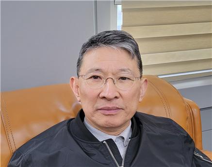 대표이사 김민