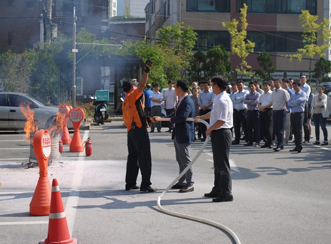 소방호스 사용법 시연